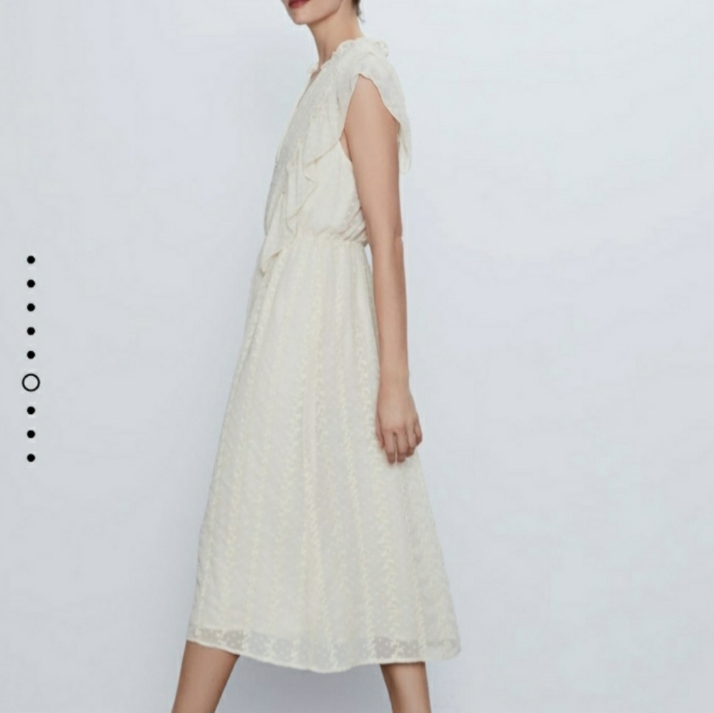 NWT ZARA cream Swiss dot dress w/ embroidery